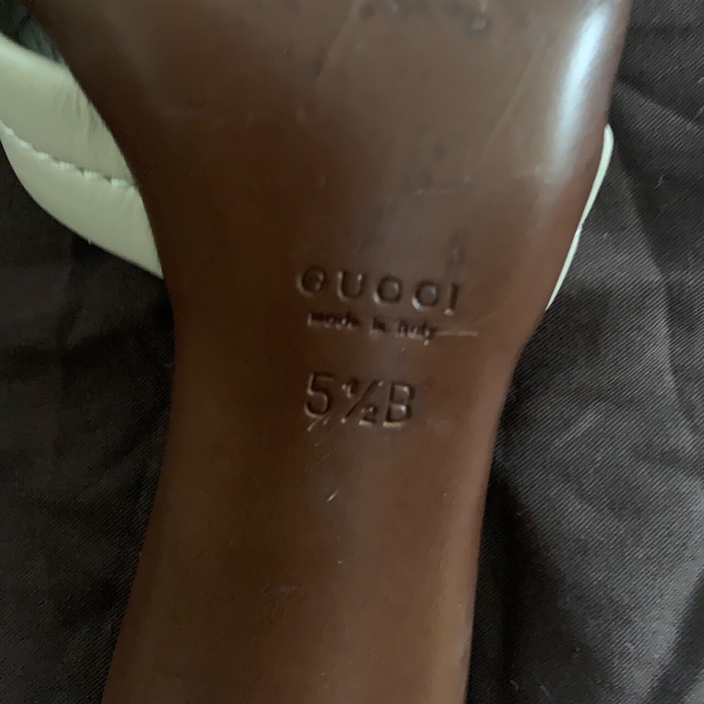 Vintage Gucci heels - Picture 4 of 4